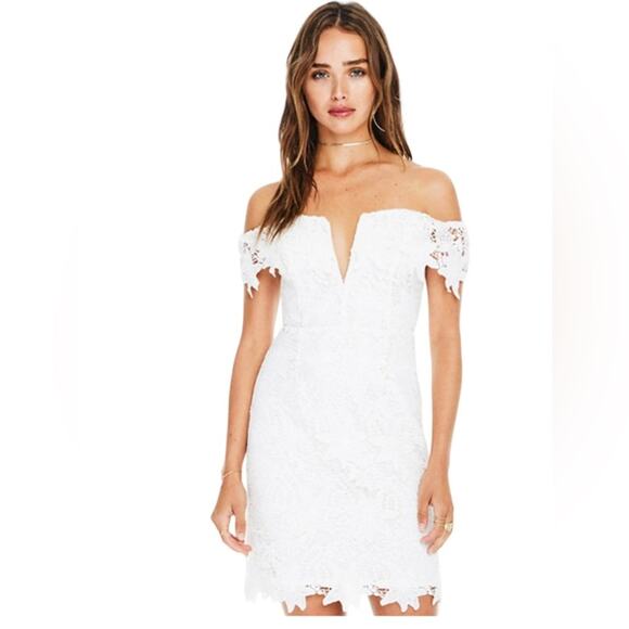 ASTR Size Small NEW Daniela White Off the Shoulder Lace Mini Dress NWT - Picture 2 of 8